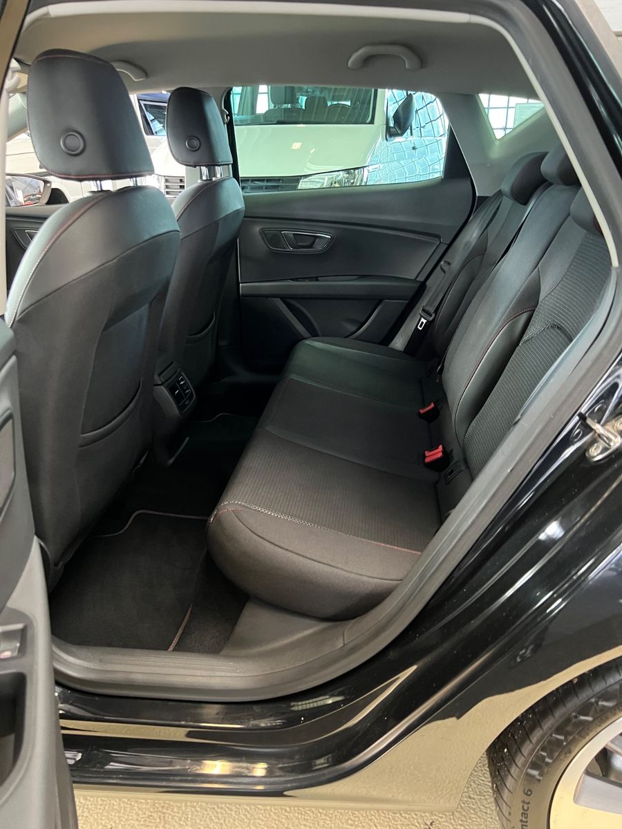 Fahrzeugabbildung SEAT Leon FR 2.0 TDI DSG *LED*NAVI* 1.HAND*