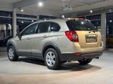 Chevrolet Captiva 2.4 LS 2WD*KLIMA*AHK*NAVI*PDC*SHZ*7.SITZ - Chevrolet Captiva aus 2009