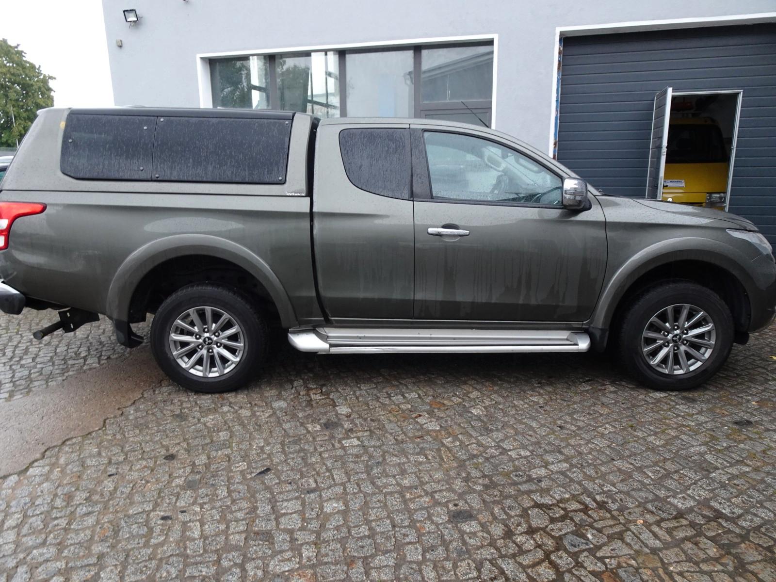 Mitsubishi L200 Plus Club Cab 4WD 133kW, KLIMATR-RCAM-AHK