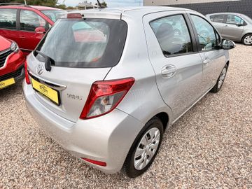 Toyota Yaris - 7