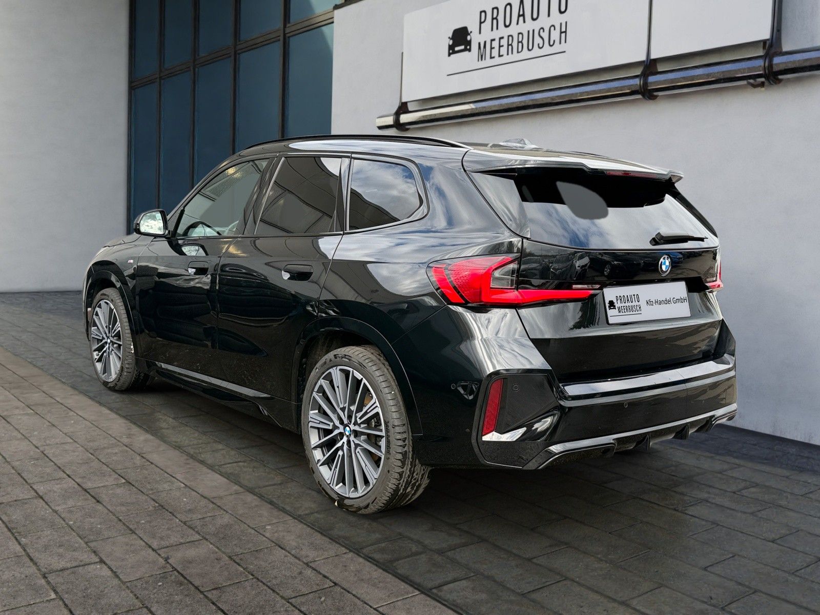 BMW X1 23d xDrive M Sport AHK/ADAPTLED/PANO/ACC/DAB foto 2