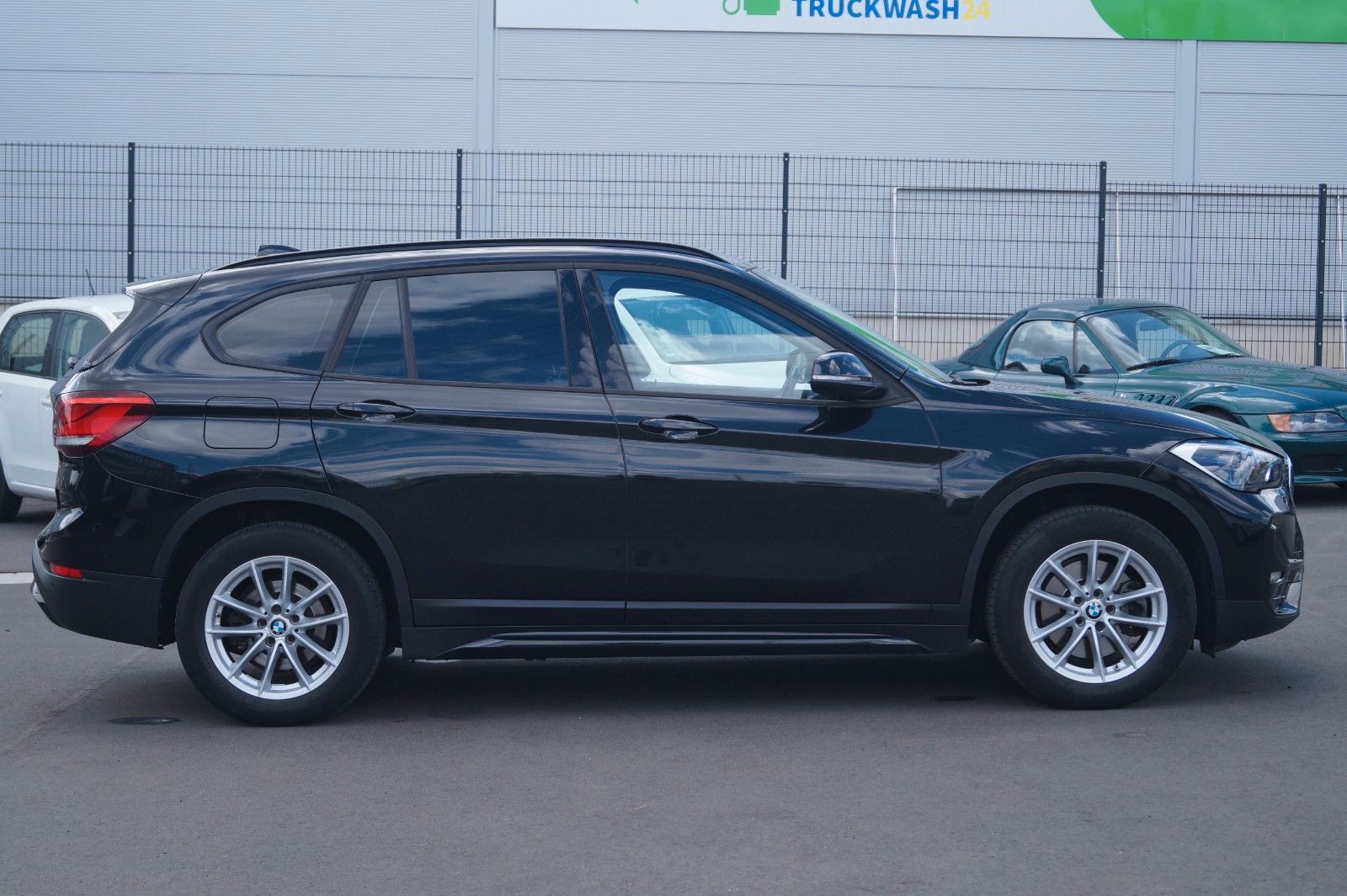Fahrzeugabbildung BMW X1 xDrive 25 e Sport Line