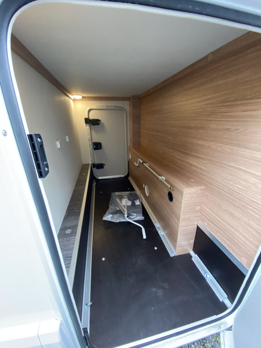 Fahrzeugabbildung Weinsberg X-Cursion Van EDITION PEPPER 500 MQ Easy-Slide