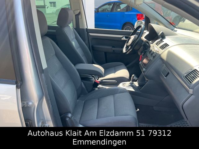 Fahrzeugabbildung Volkswagen Touran Trendline 7 Sitze Automatik Klima