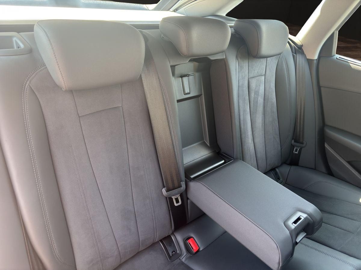 A4 Avant 2.0 TDI quattro AHK RFK GRA NAVI LED