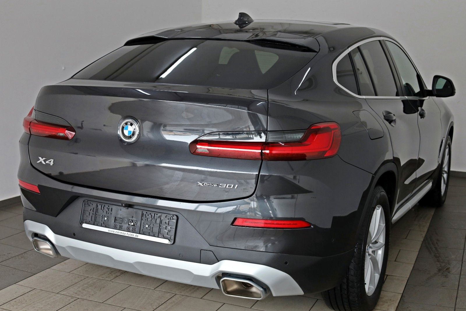 Fahrzeugabbildung BMW X4 xDrive 30 i, Leder,360Kamera,HUD,ACC,Panorama