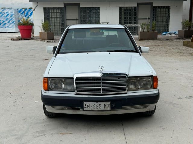 Mercedes-Benz Mercedes-benz 190 2.0 diesel