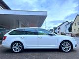 Skoda Octavia Combi RS Aut. Navi Leder Bi-Xenon Panora - Skoda Octavia RS mit Diesel-Antrieb