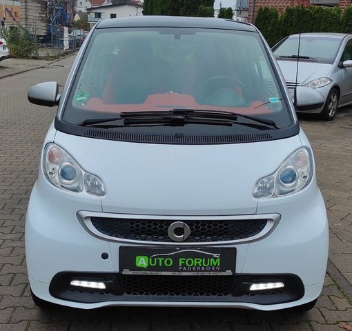 Smart ForTwo fortwo coupe MHD*Pano+Navi* 52kW*