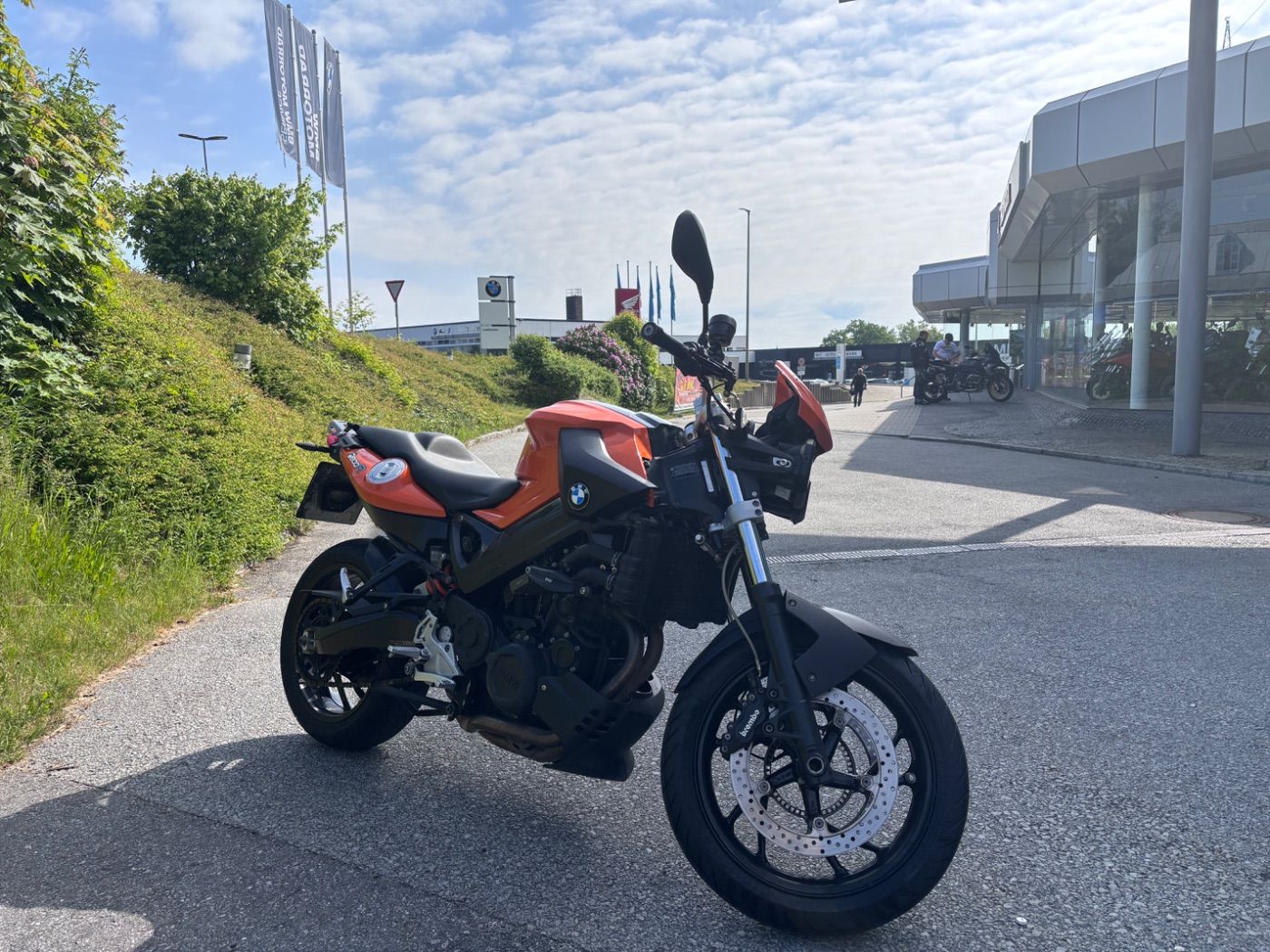 Fahrzeugabbildung BMW F 800 R, Sportauspuff AC-Schnitzer, Heckumbau,