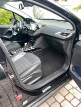 Peugeot 2008 Allure PureTech 110 Stop&Start Allure - Peugeot 2008 von privat