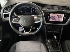 Fahrzeugabbildung Volkswagen Touran 2.0 TDI Move -- RearView/ ACC/ Navi