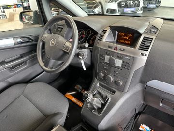 MYAUTOCENTER – Gebraucht- und Jahreswagen mit Werkstattservice in Pfaffenhofen Opel Zafira *7 Sitzer*KomfortPaket*Tempo*
