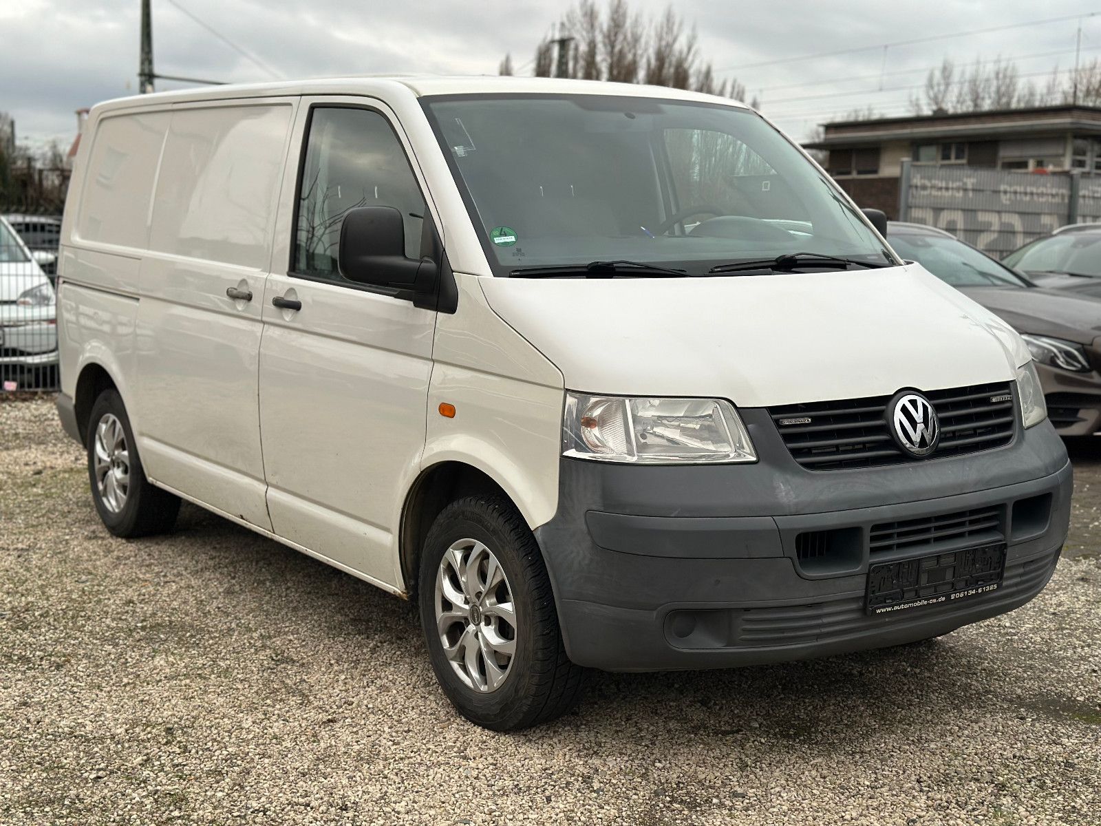 Fahrzeugabbildung Volkswagen T5 TRANSPORTER KASTEN*MODELLJAHR 2007+KAMERA+AHK