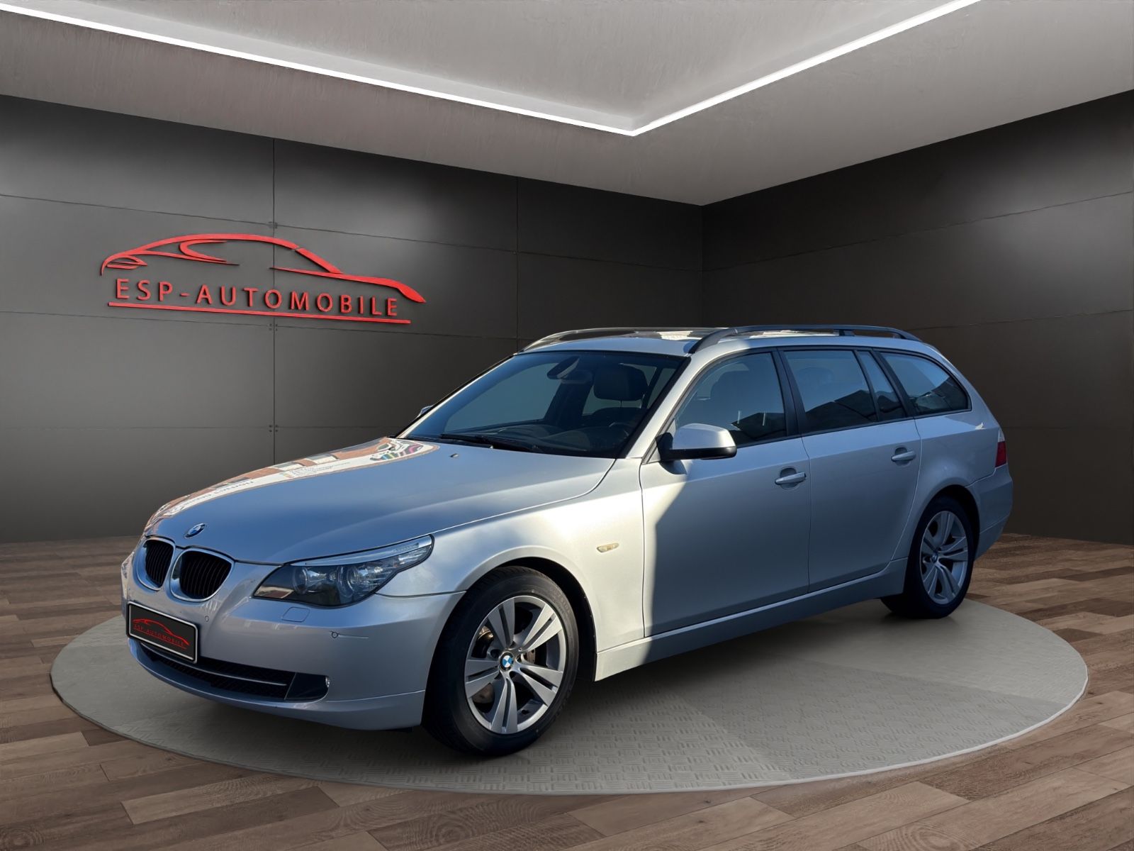 BMW 520DA Tour*AUTOMATIK*PANO*XENO*SHZ*PDC*KLIMA*TOP