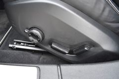 Fahrzeugabbildung Volvo V60 T5 Autom. R-Design*DAB+*FSHZG*RFK*H&K*AHK