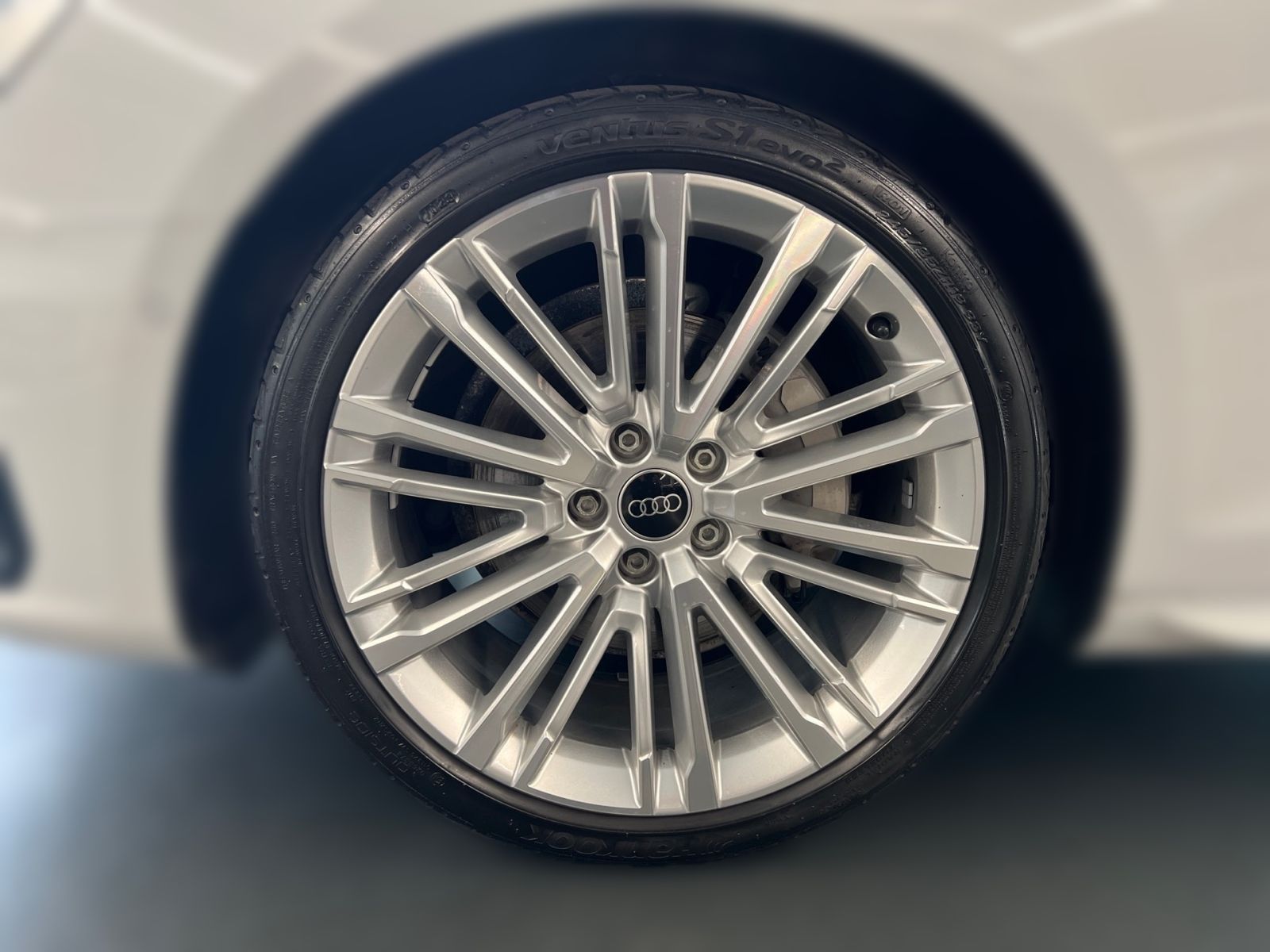Audi A4 - Bild 3