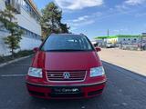 Volkswagen Sharan 2.8 V6 4motion Highline 7 Sitze Tüv neu - rote Volkswagen Sharan