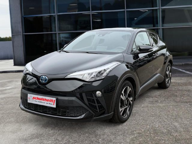 Toyota C-HR Hybrid Team D
