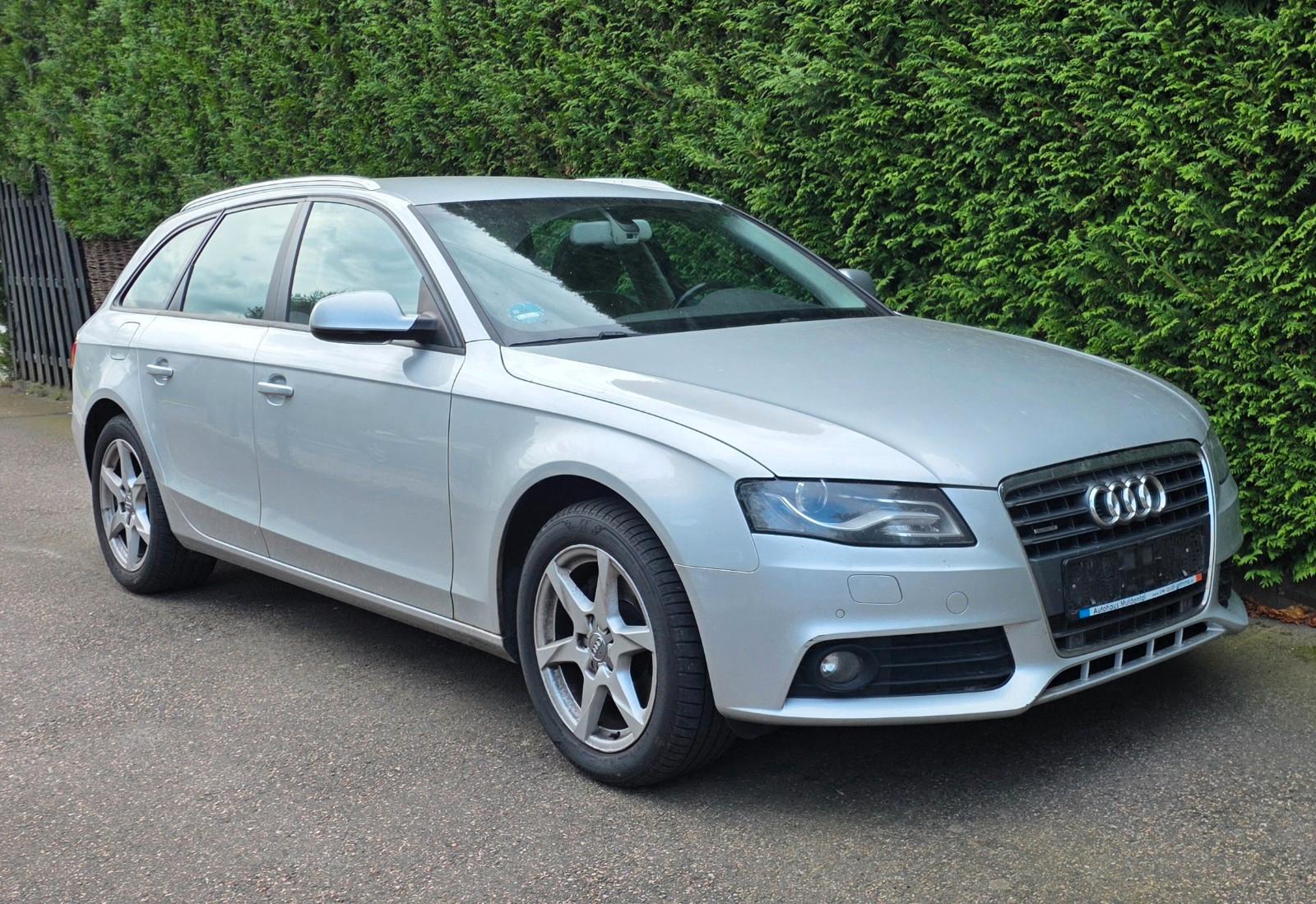 Audi A4 Avant Ambition quattro 1 Hand  Serviceheft