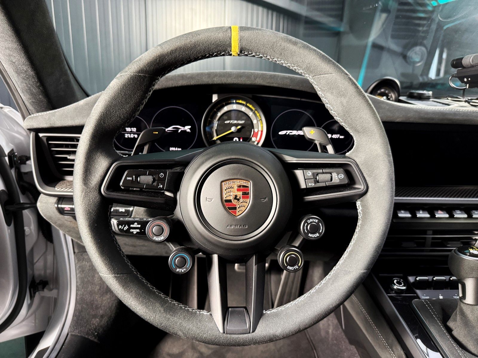 Fahrzeugabbildung Porsche 992 GT3 RS + Weissach + Approved + Clubsport