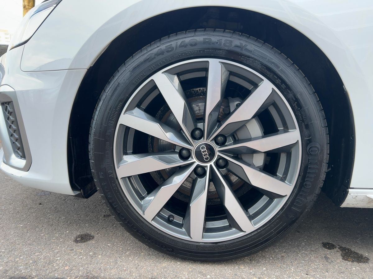 Audi A4 - Bild 12