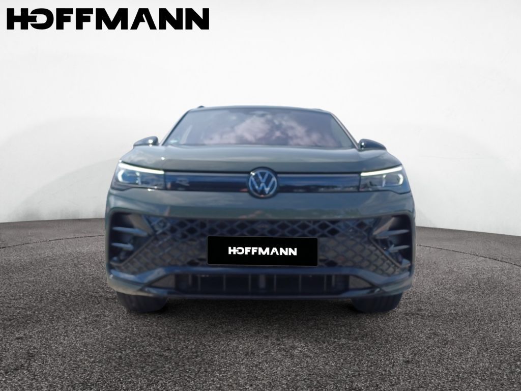 Fahrzeugabbildung Volkswagen Tiguan R-Line Black Style Matrix Discover Pro Ma