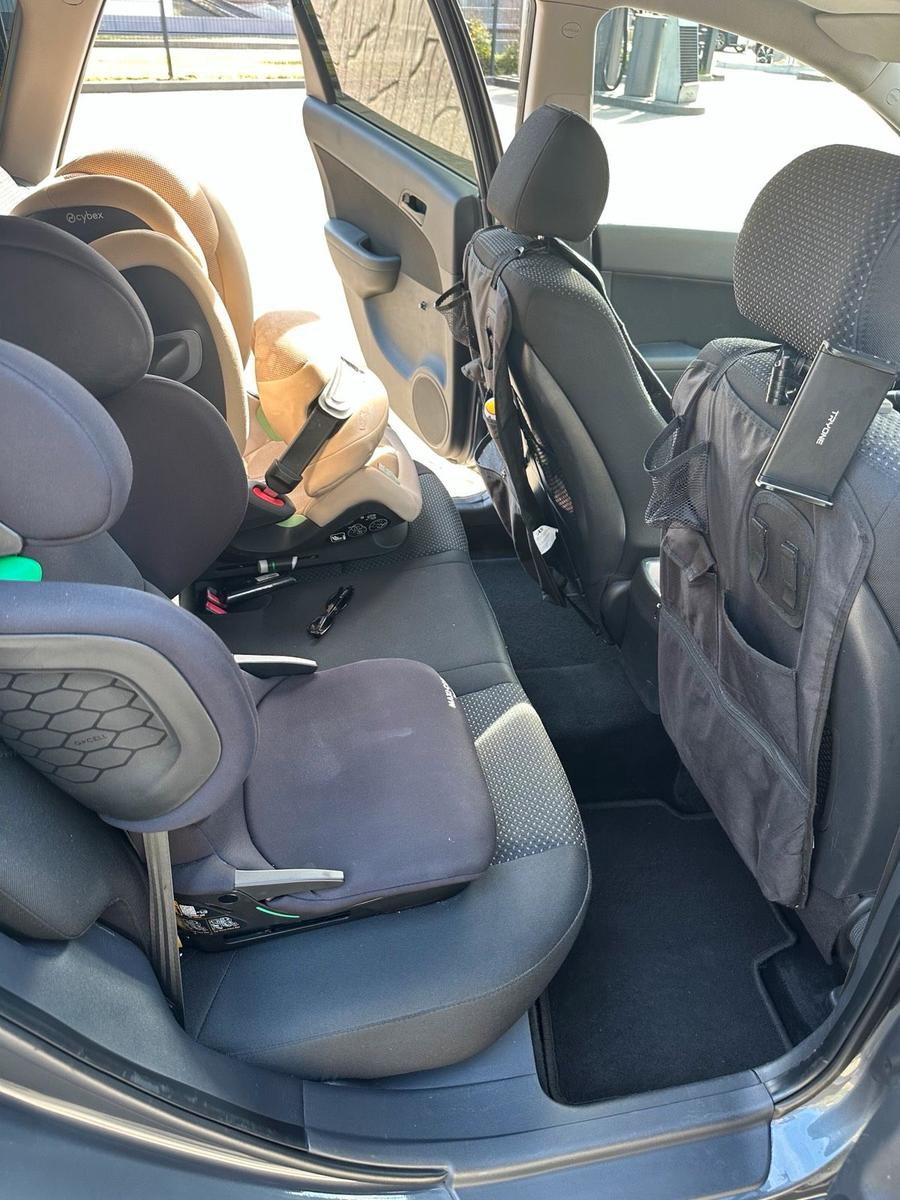 Hyundai i30 2011 — photo 13