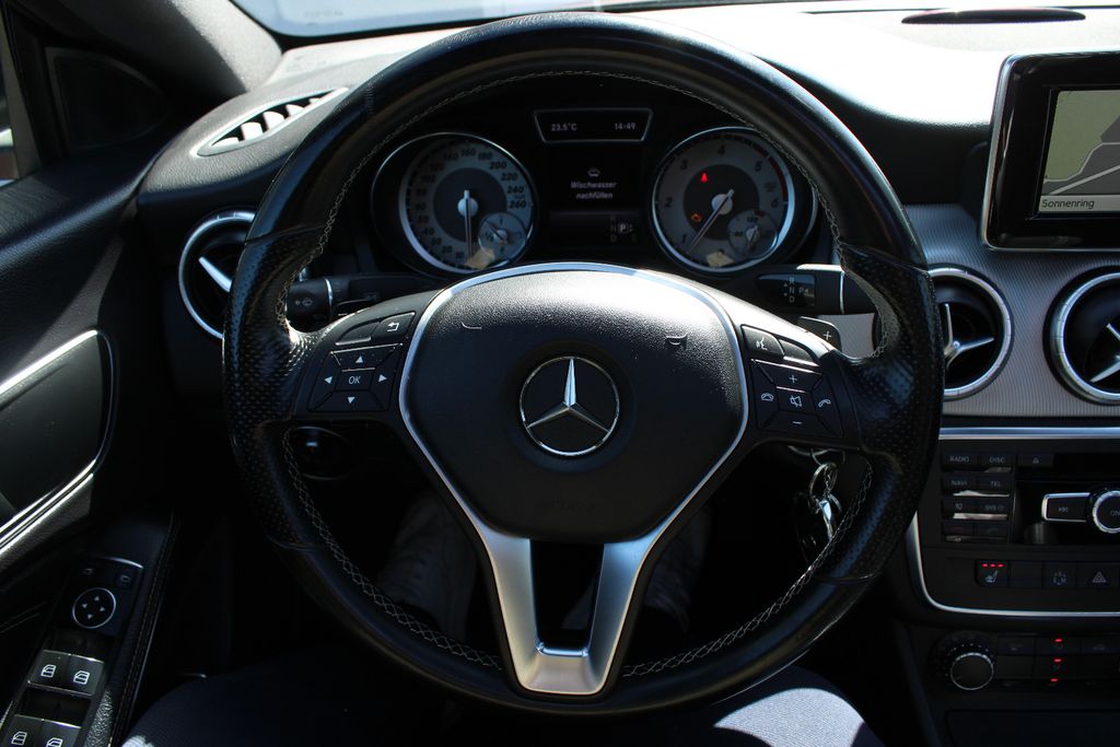 MERCEDES-BENZ Cla 220 – Bild 12 von 18