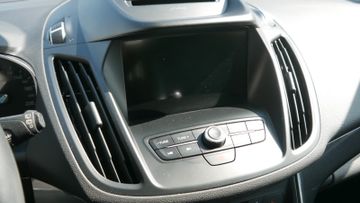 Ford Kuga - 12