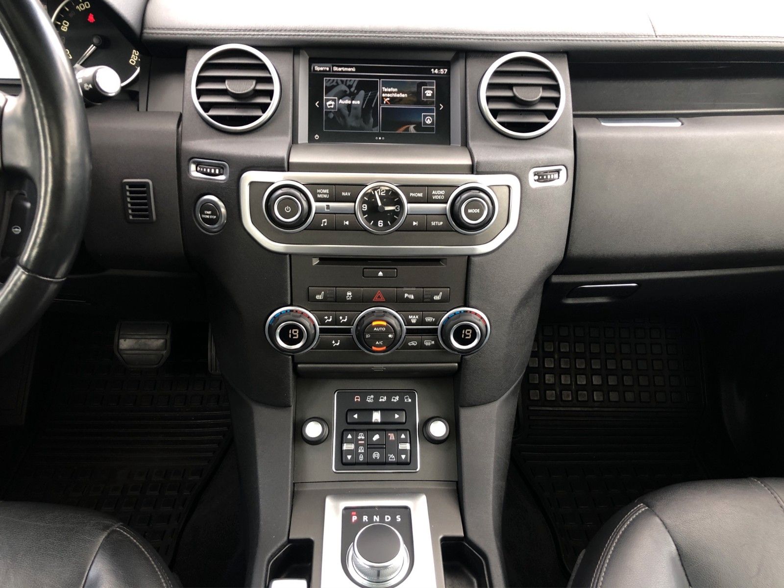 Fahrzeugabbildung Land Rover Discovery 4 SDV6 HSE Standheizung I. Hand AHK