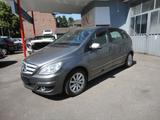 Mercedes-Benz B 180 Automatik Klima SHZ PDC Ab.AHK 1.Hd 50Tkm - Mercedes-Benz B 180 Gebrauchtwagen in Krefeld