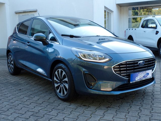 Ford Fiesta Titanium KLIMA LED Winterp. DAB AppleCar