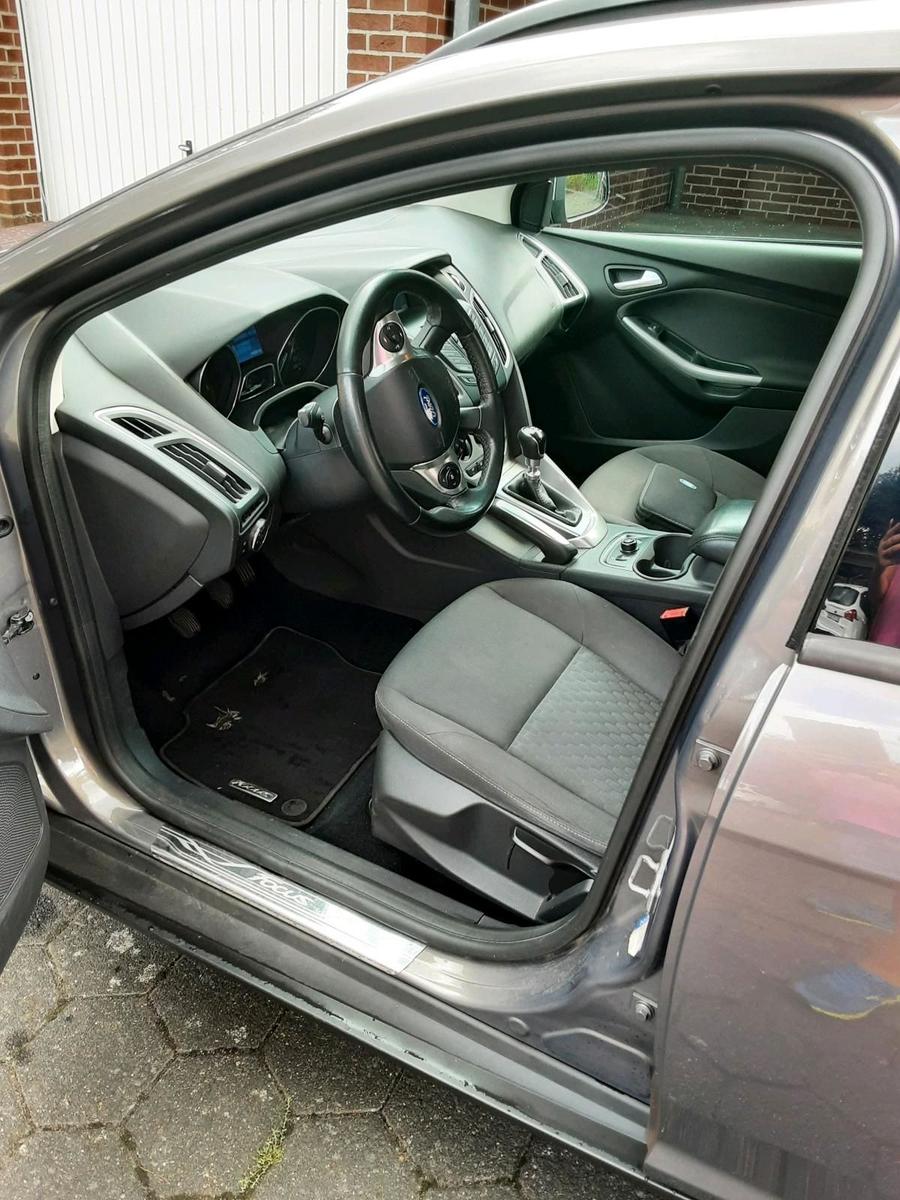 Ford Focus 2013 — photo 15