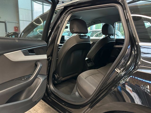 Audi A4 *360°AHK*ACC*NAV*3-ZONEN*CARPLAY*TOTWINKEL*