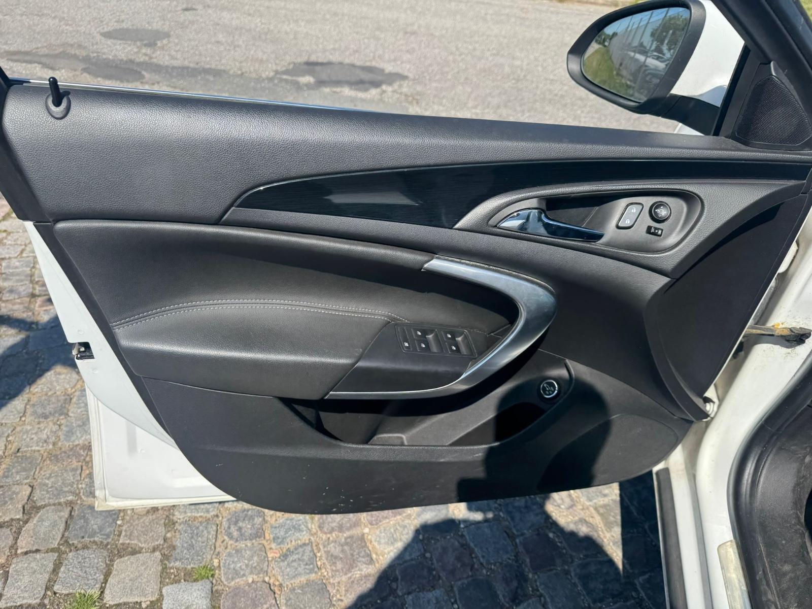Opel Insignia 2015 — photo 10
