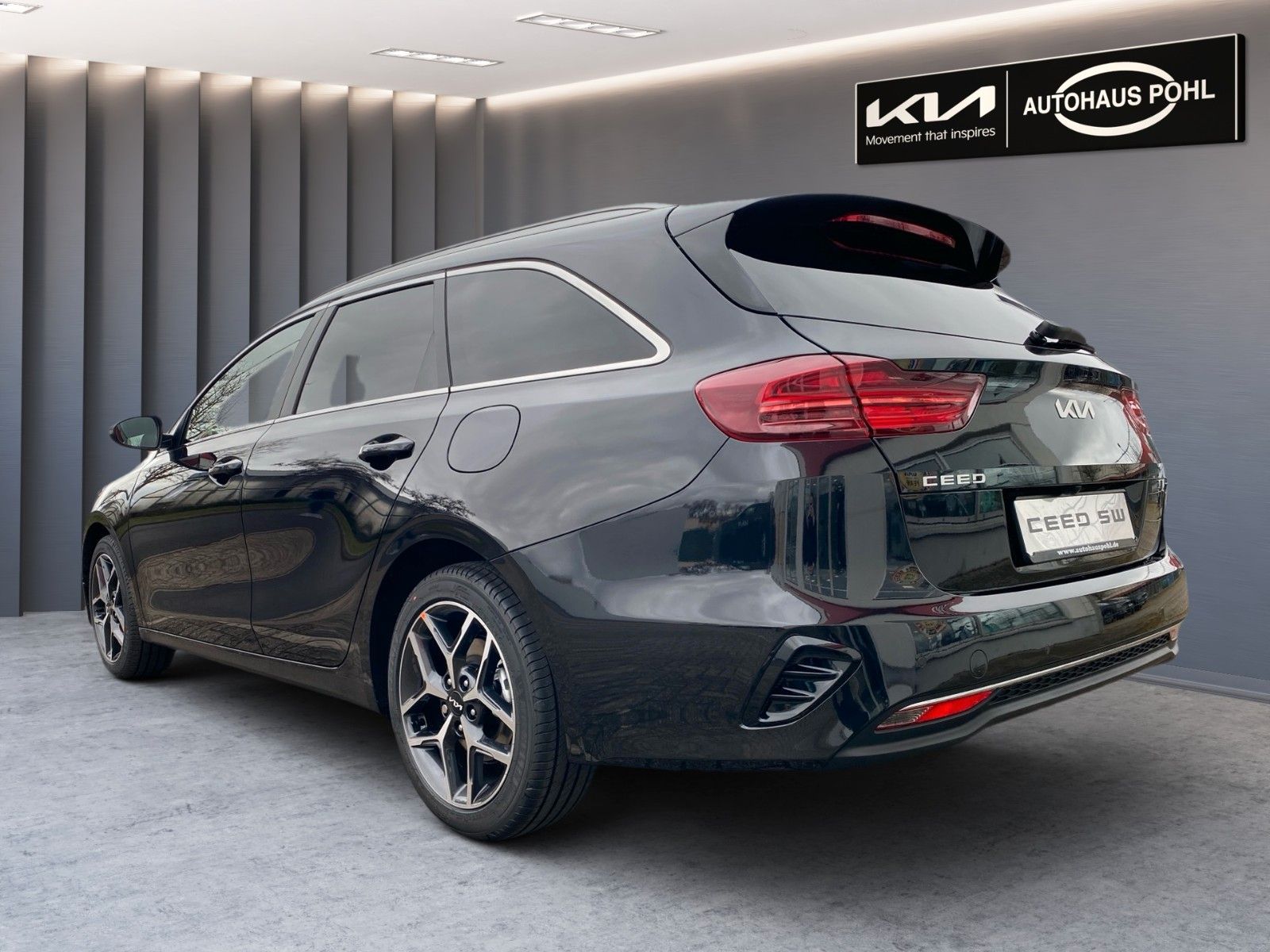 Fahrzeugabbildung Kia CEED_SW 1.0T 100 ULTIMATE STY JBL