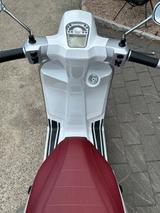Lambretta V-Special 125 Flex Weiß / Roter Sitz - LAMBRETTA V125 SPECIAL