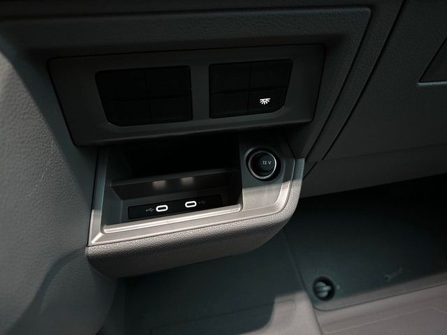 Fahrzeugabbildung Volkswagen Crafter 35 Kasten HD Lang 2.0TDI LR+3-Sitzer+APP