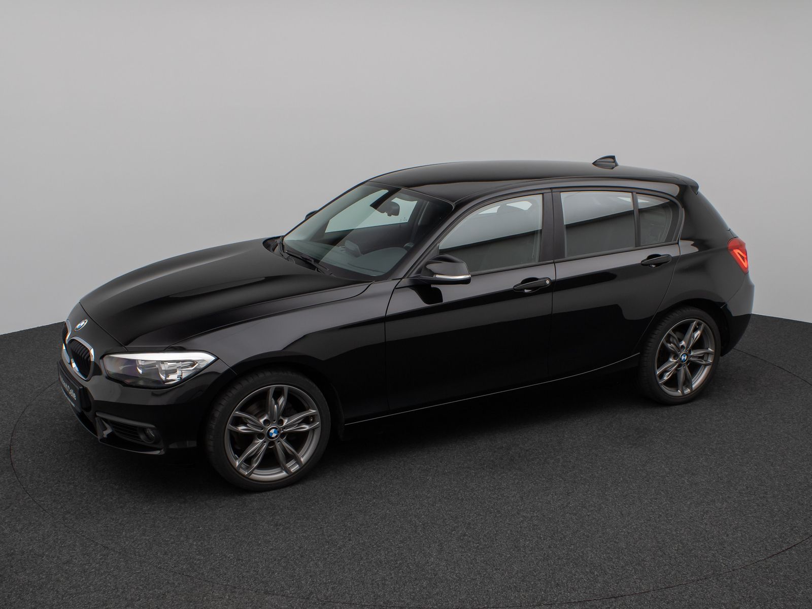 Fahrzeugabbildung BMW 118d Advantage PDChint Sitzhzg Geschwindigkeits