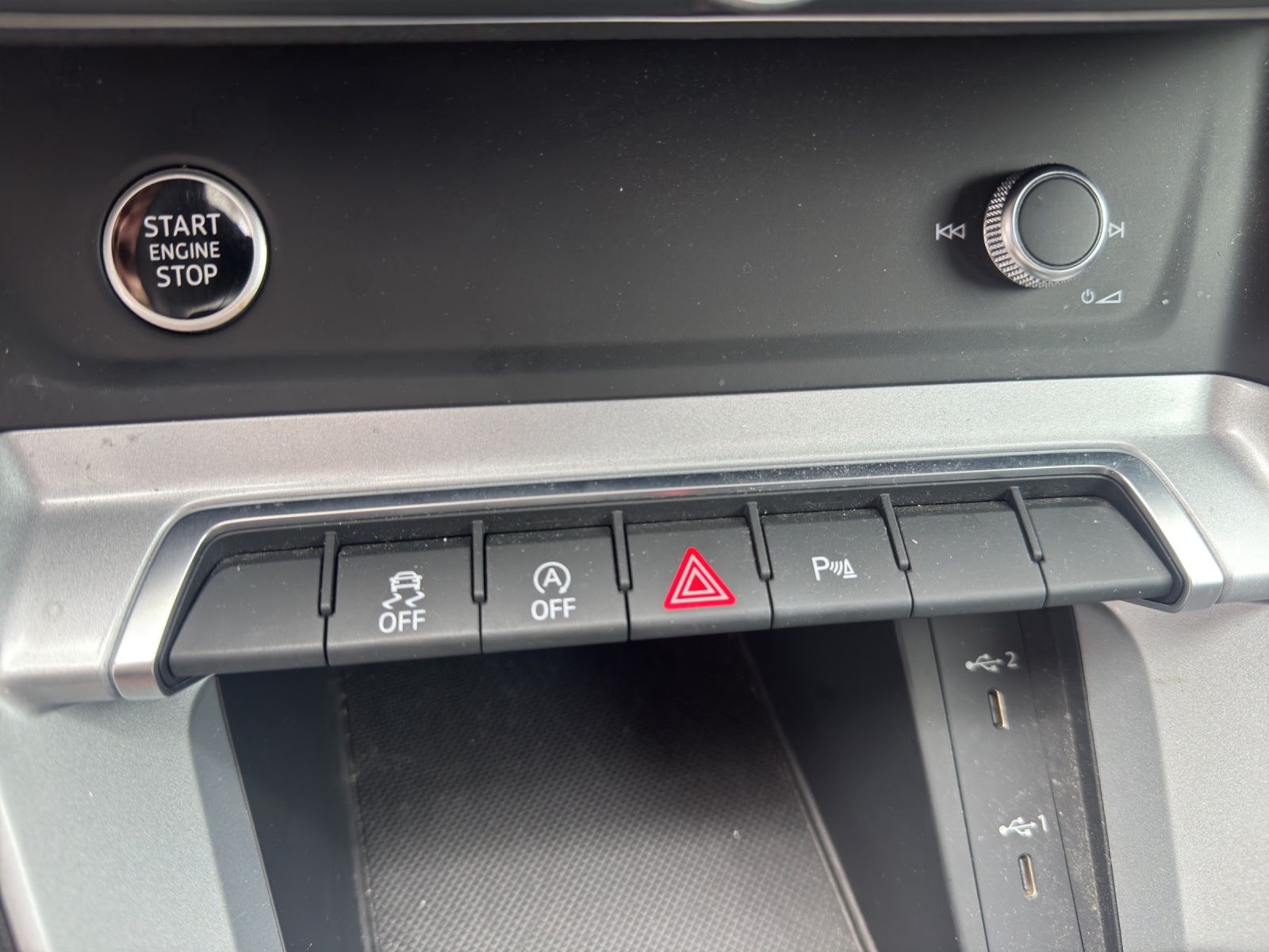 Fahrzeugabbildung Audi Q3 35 TDI advanced S tronic    Matrix LED  Navi