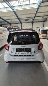 Smart ForTwo coupé 60kW EQ - neue Alwetterreifen - gebrauchte Smart ForTwo aus dem Jahr 2020