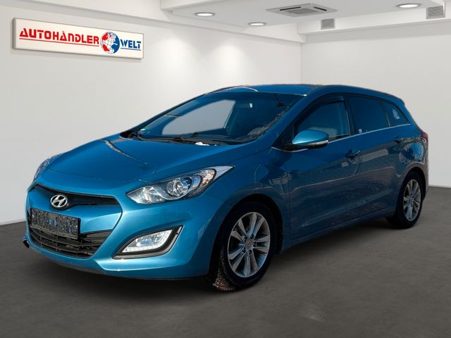 Hyundai i30 Kombi 1.6 CRDi AAC SHZ PDC AHK