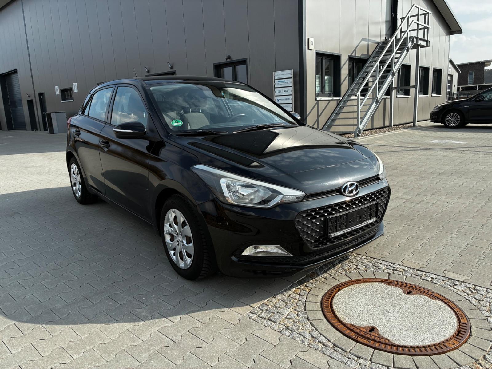 Hyundai i20 KLIMA TÜV NEU NUR 56KM 2-HAND 5-TÜRER