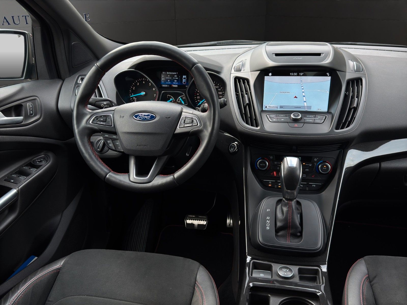Fahrzeugabbildung Ford Kuga ST-Line AWD *AHK*Carplay*Kamera*Bi-Xen*Navi