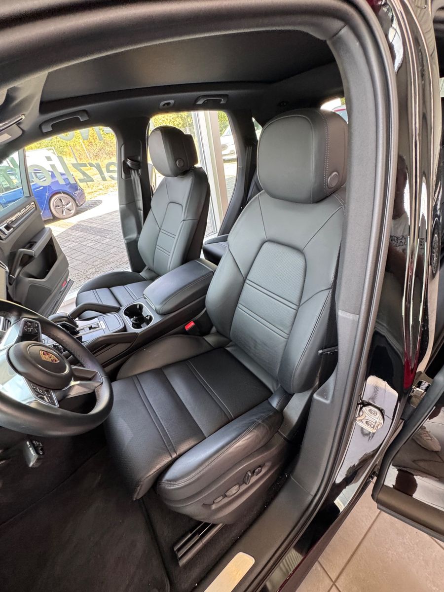 Fahrzeugabbildung Porsche Cayenne E-Hybrid/Innodrive/Panodach/