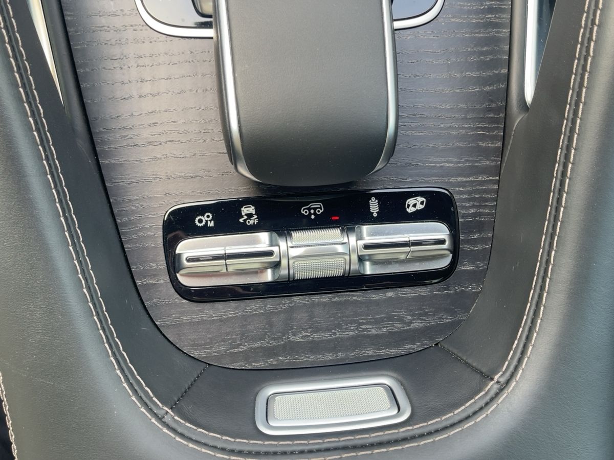 Fahrzeugabbildung Mercedes-Benz GLE 63 S 4M+ AMG/Night/Pano/360°/HuD/22''