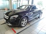 Mercedes-Benz GLA 220 d /7G/Bi-Xenon/Navi/Kamera/Easy-Pack/ - Mercedes-Benz GLA 220 Gebrauchtwagen