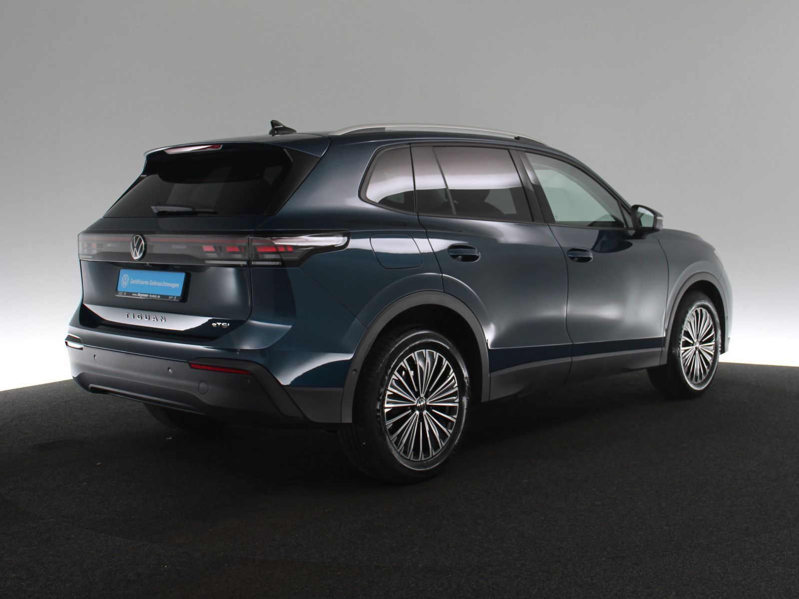 Volkswagen Tiguan 1.5 eTSI Life AHK 360° MATRIX-LED PANO foto 5