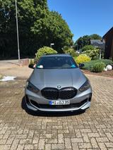 BMW M135 xDrive (Frozen Pure Grey) - BMW 135 aus 2022